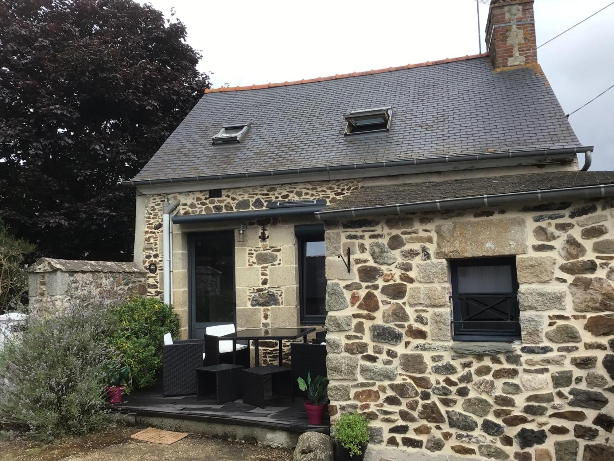 Maison En Pierre A La Campagne Proche De La Mer Plourhan Εξωτερικό φωτογραφία